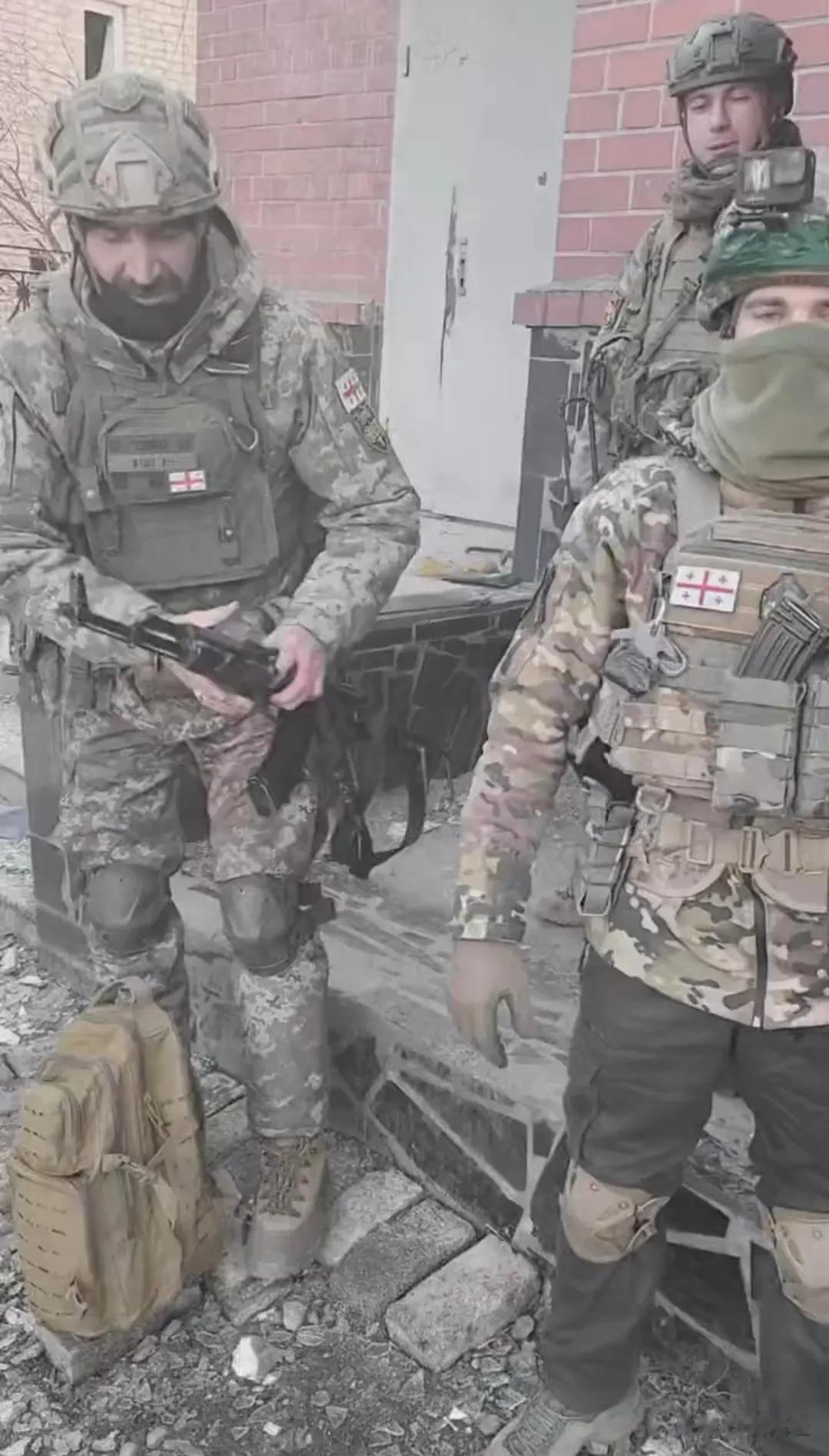 但使乌军守将在，定叫佣兵成尸山！格鲁吉亚军团的国家志愿军战士与乌军特种部队精锐昨