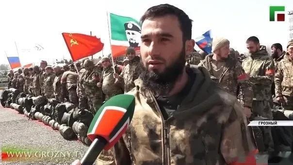 这俄罗斯的精兵，士气满满，不知何时拍！是不是现在啊！如果是这样，乌军可难过了！