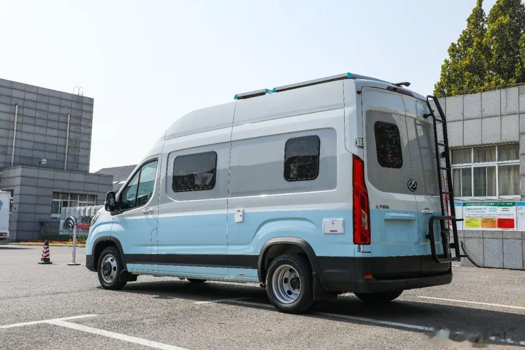 宇通B311革新上线，豪享版48V充电全能，3500W充电电源+新能源交、直流充