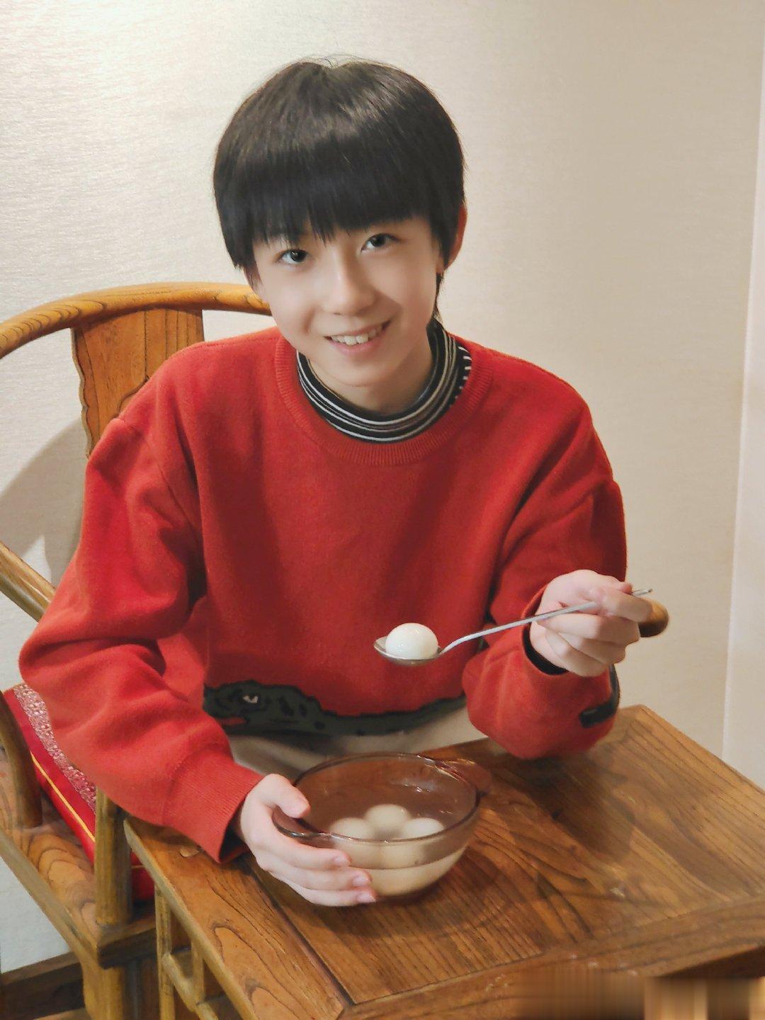 #杨博文YBW[超话]#[兔子]#tf家族试训生杨博文# [兔子]#杨博文 携梦