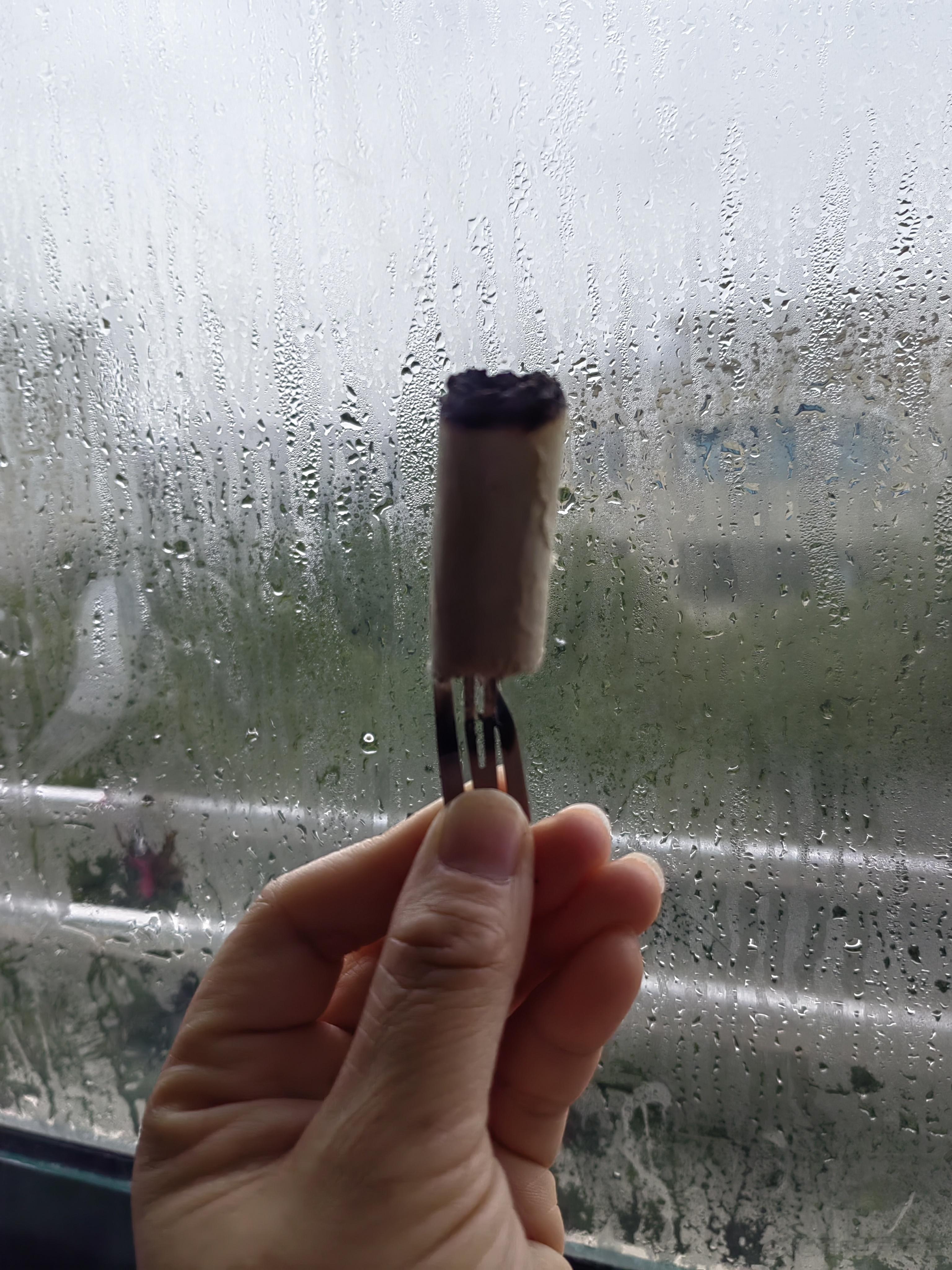  把加了甘草和苍术的消毒艾灸剪