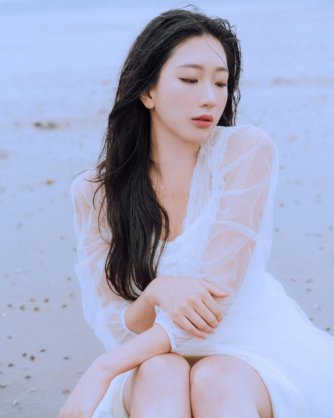 请给我你的拥抱，让我有梦可以做#少女写真#  #情绪Leo# #清纯御姐#,#美
