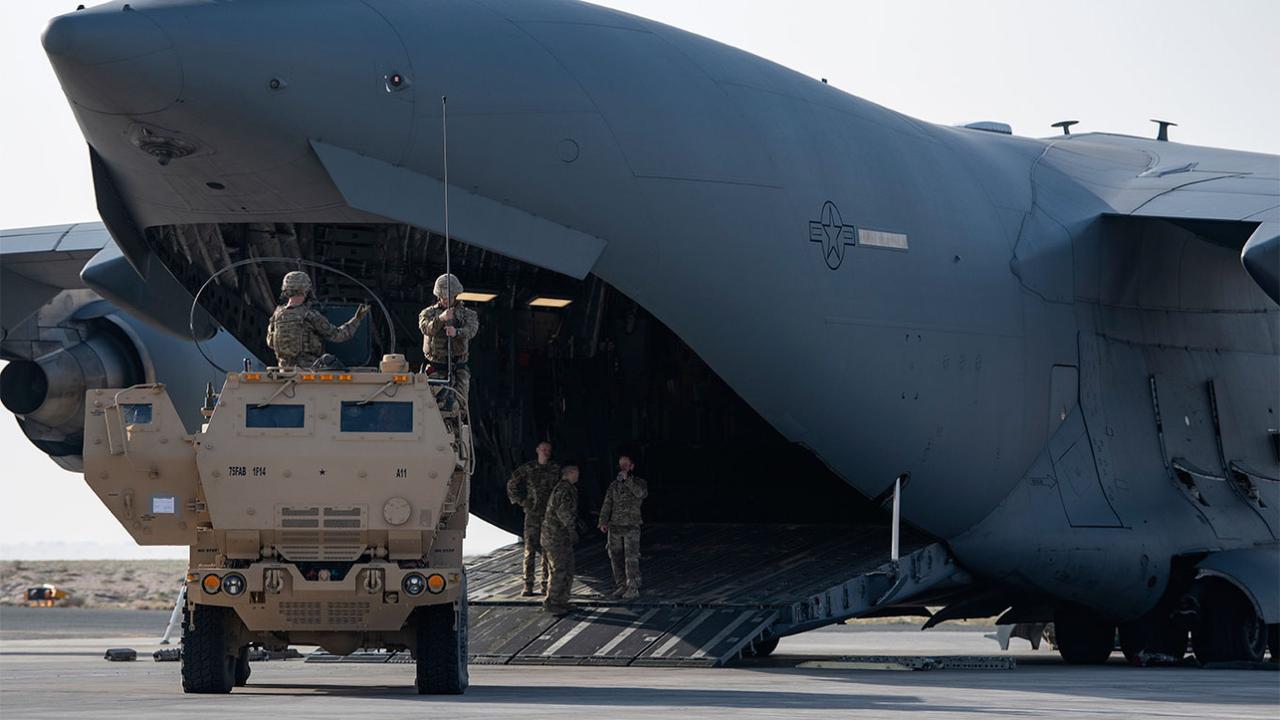 美国将向波兰出售18套射程300 公里的HIMARS系统。美国国防部安全合作署表