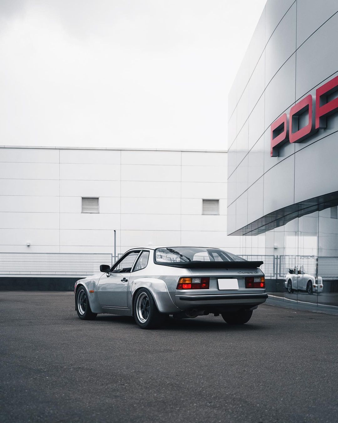 tim. autos｜The only 924 Carrera GT in Ta