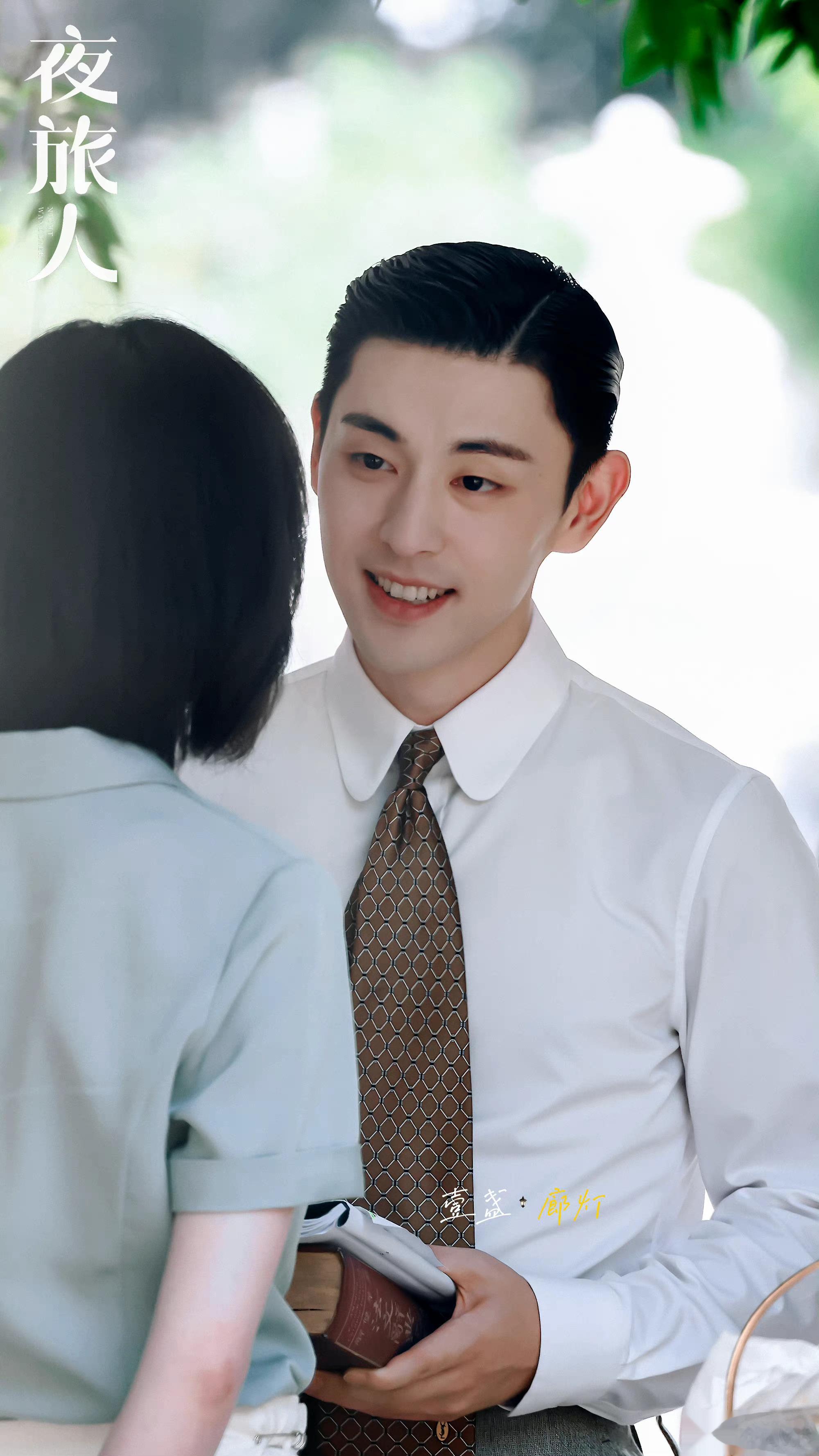  每次美美品完新鲜宝子，第二天早上都会学君王不早朝（睡过头，迟到）总感觉被男狐狸