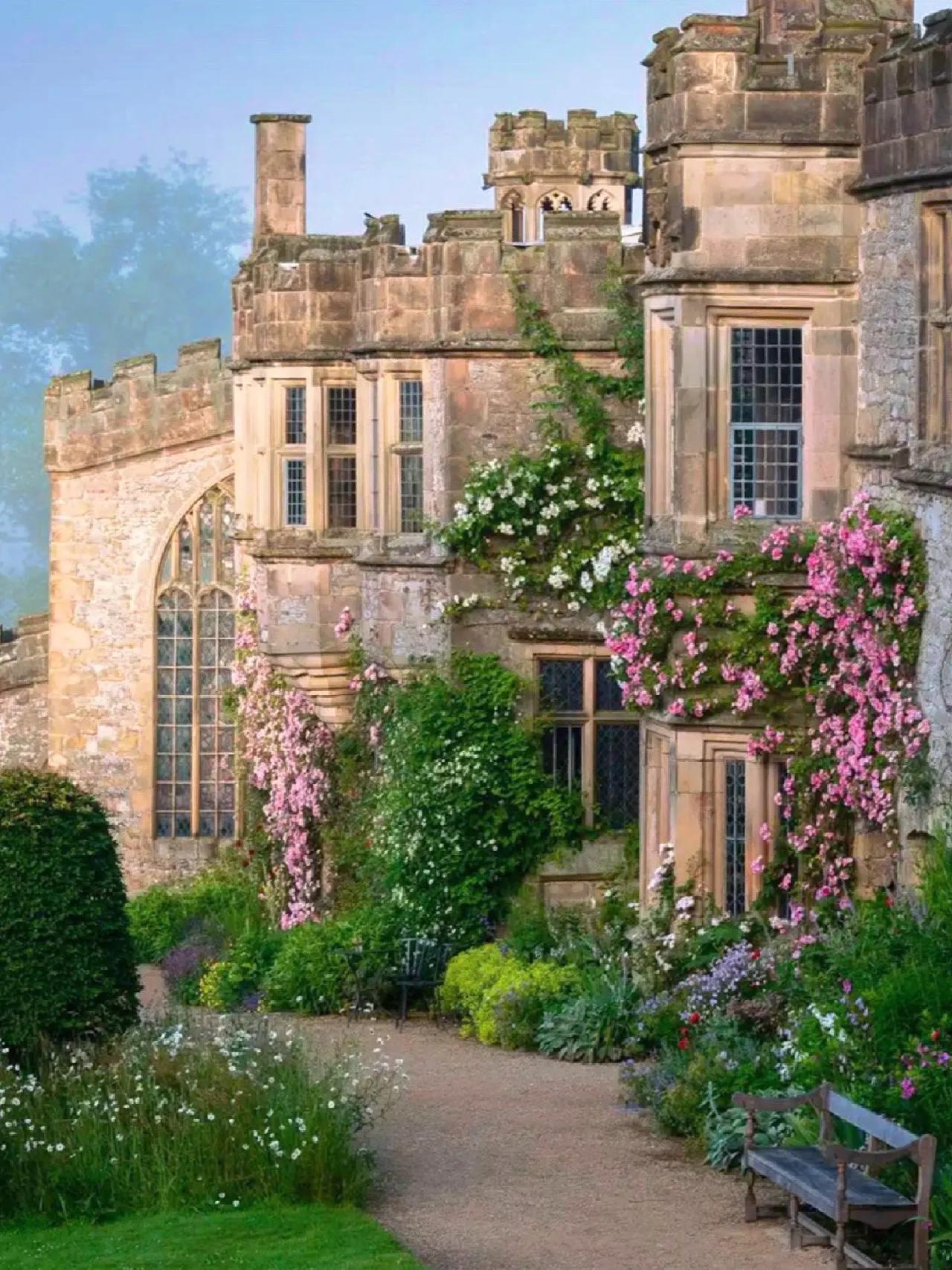 《简爱》取景地🏰英国一座低调的百年复古庄园

哈登庄园是英国保存最完好的中世纪