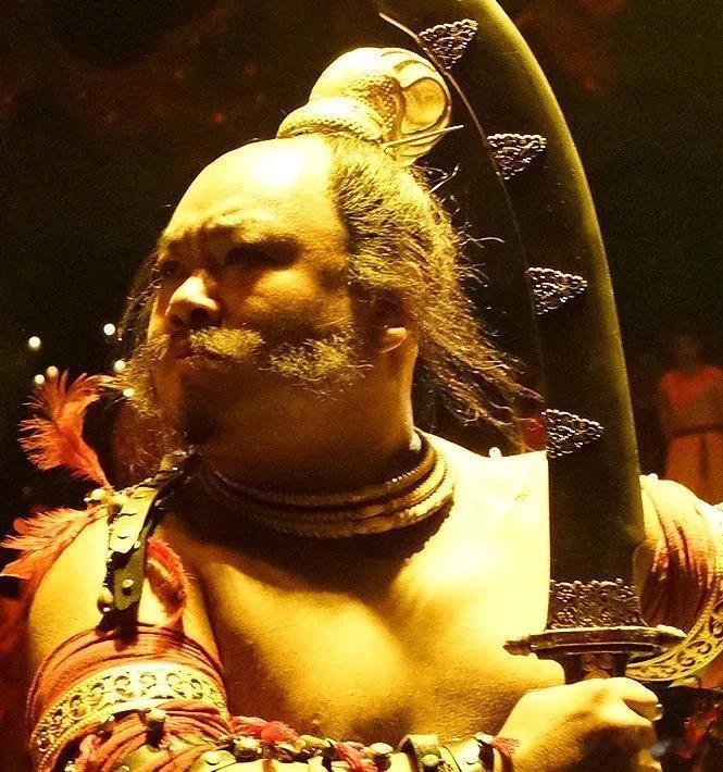  卡禄山将会死于谁手？
历来弑主的总是近臣，谋反的总是干将！
大年初一的早上，安