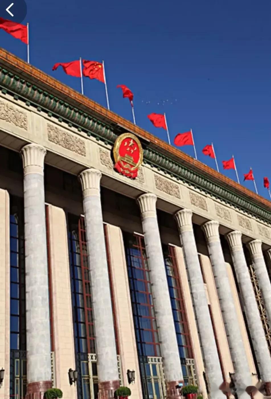 聚焦“两会”提案中，这八个提案热度爆棚，深得民心，受到广大网友的点赞和热评。

