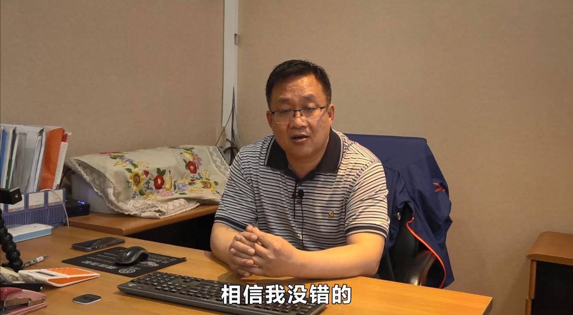 胡老师，你好，请问我妻子想买一台合资两箱代步车，10万上下落地，主要上下班，偶尔