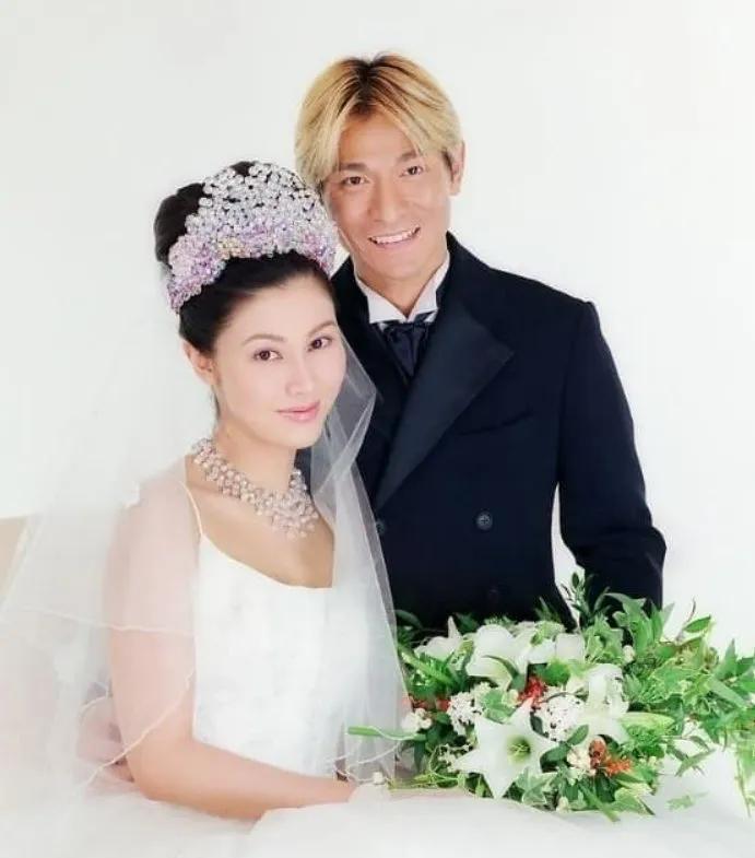 俊男靓女的搭配，很是养眼。