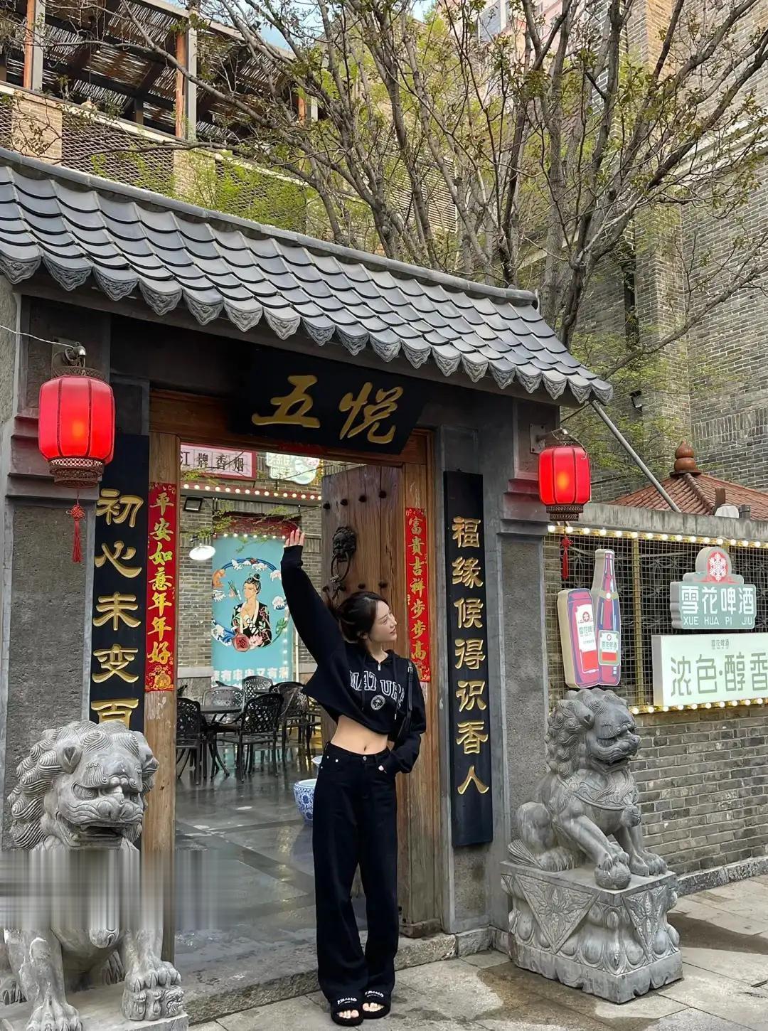 谁说济南的烧烤不如淄博的好吃？
济南的夏天马上到来了，露天小烧烤也可以安排了！又