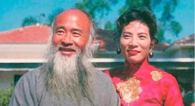 张大千贱卖《韩熙载夜宴图》，避免成“千古罪人”。

1945年初冬，张大千准备买