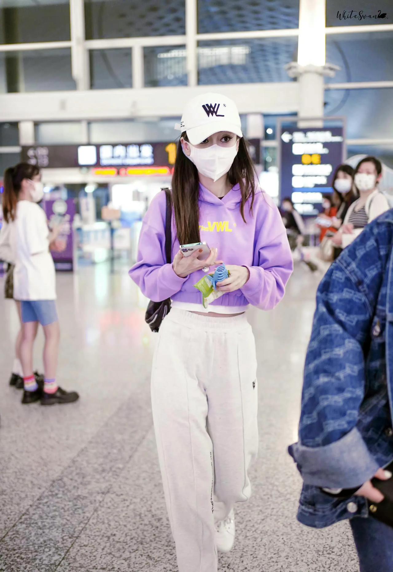 Angelababy杨颖近日的