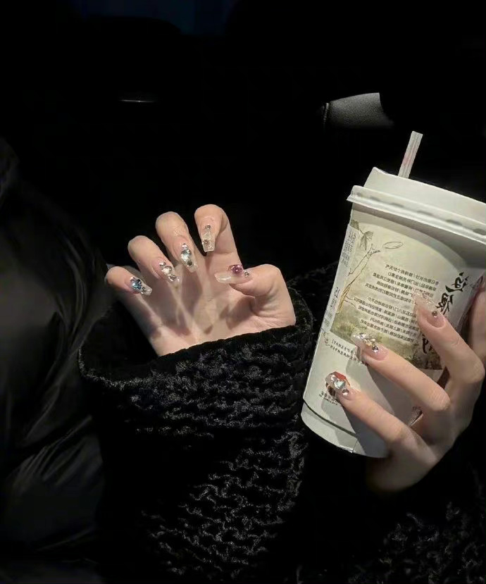  “不图事事圆满，但愿事事甘心。” ​​​