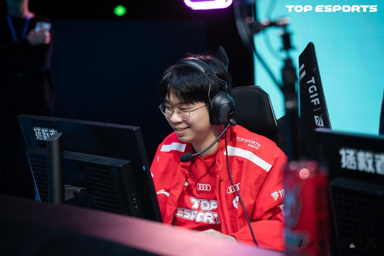 冤枉WE了！LPL官方裁判报告：是TES上单Wayward喊的暂停！

在TES