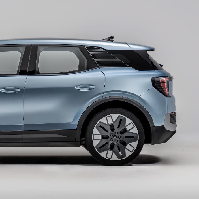 #2023买增程还是买混动##新能源锐评# 福特探险者EV～虽然也叫探险者，但是