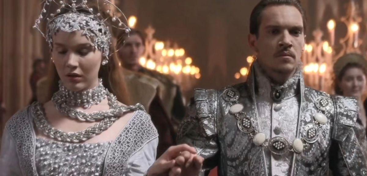 都说娶妻娶贤，纳妾纳色，但英王亨利八世竟因为皇后不好看，就把皇后废了。
珍·西摩