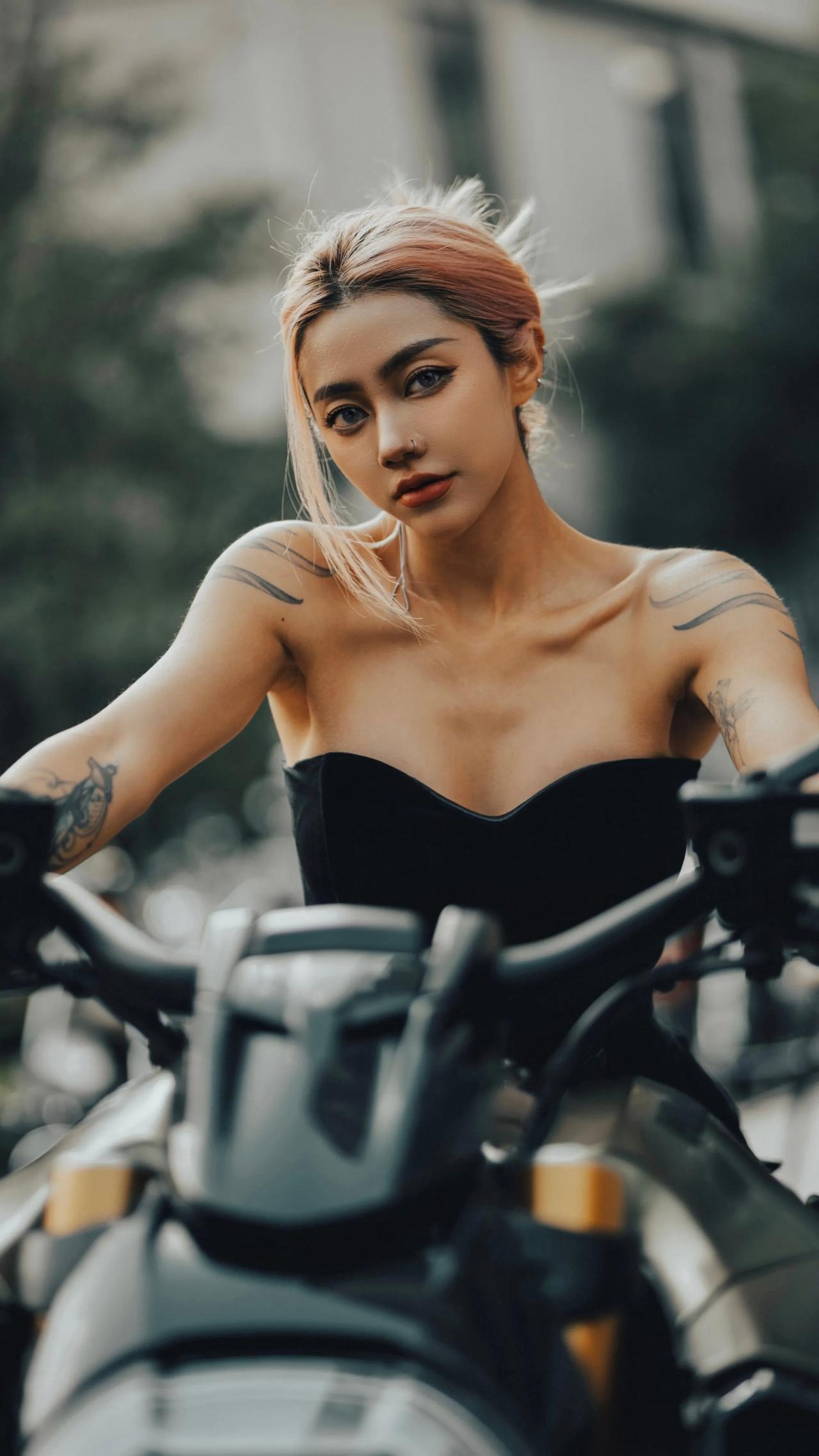 机车女神
