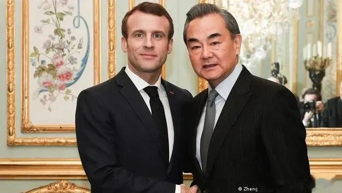 【寰球• 时事-国际观察-2023-292】王毅主任这次出访欧洲，是受到法国总统