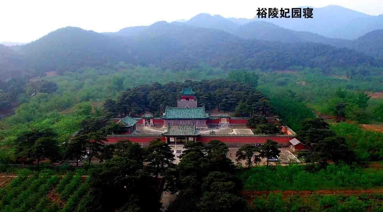 乾隆帝的第二位皇后那拉氏，是赠一等承恩公佐领那尔布的女儿，生于康熙五十七年（17