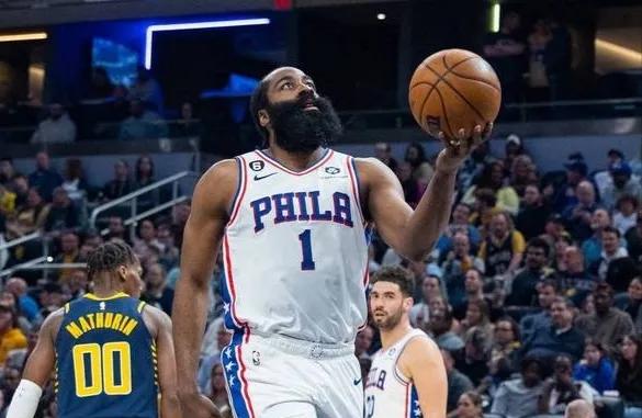 联盟唯二都是哈登 单场20次助攻喂饱全队

NBA常规赛，76人以147比143