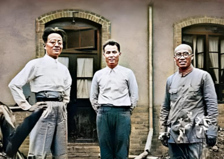 #历史那些事[超话]#1937的三位领袖人物：光头的朱老总，英气勃发的叶帅和文化