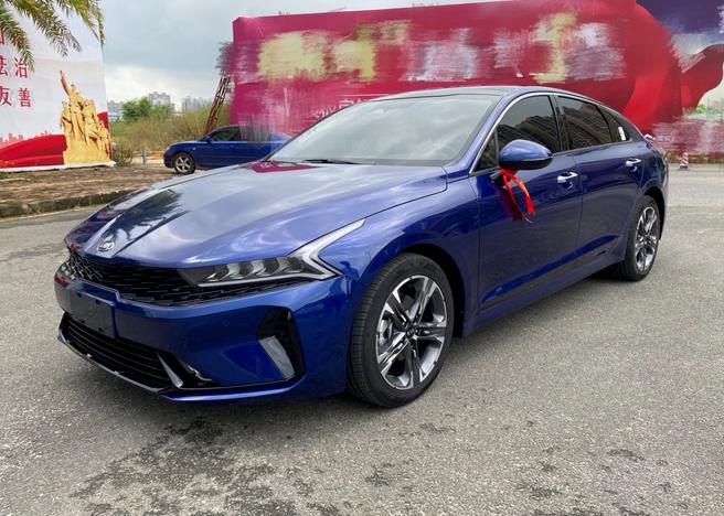 不得不说，随着这几年国内生活水平的明显上升，许多家庭购车已经不再局限于普通代步，