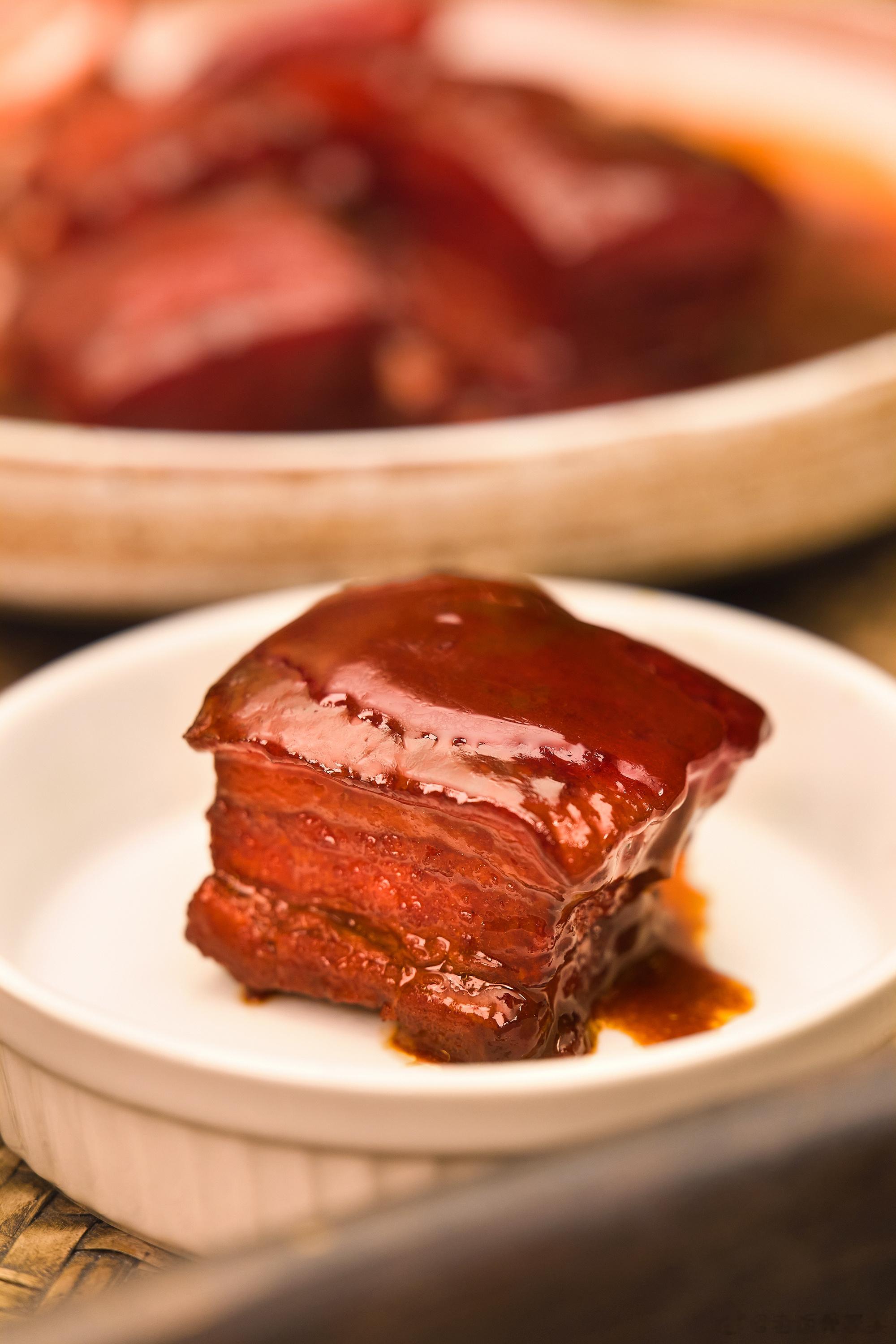 <p>集众大师炖肉技法之所长，