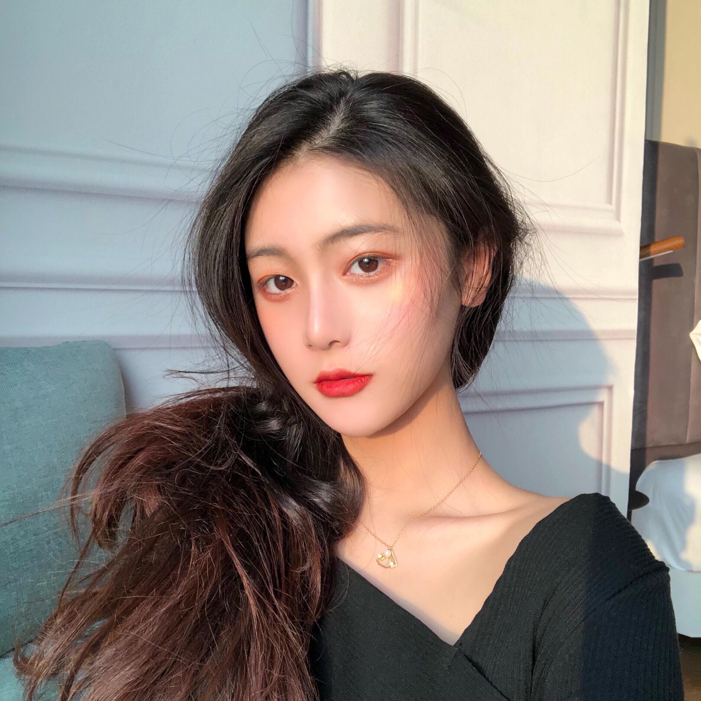 你不赞 我不赞我发照片给谁看？  #情绪Leo# #清纯御姐#,#美妆搭配# ​