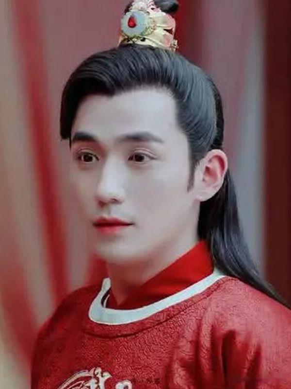古装剧中的“红衣妖孽”：错过了