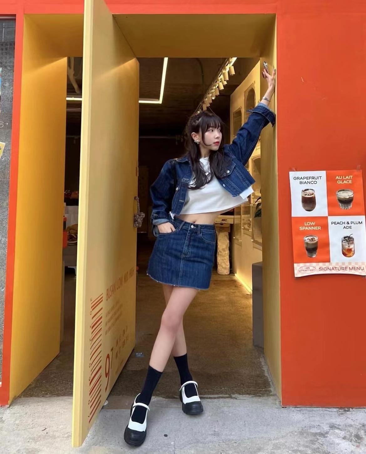 超适合春季出行的套装搭配分享~
☆在时尚圈，牛仔单品堪称永不过时的经典，尽管在时