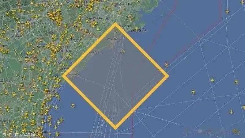 如临大敌！美军出动2架F-22击落中国高空探测实验气球🎈！

2月4日，美国国
