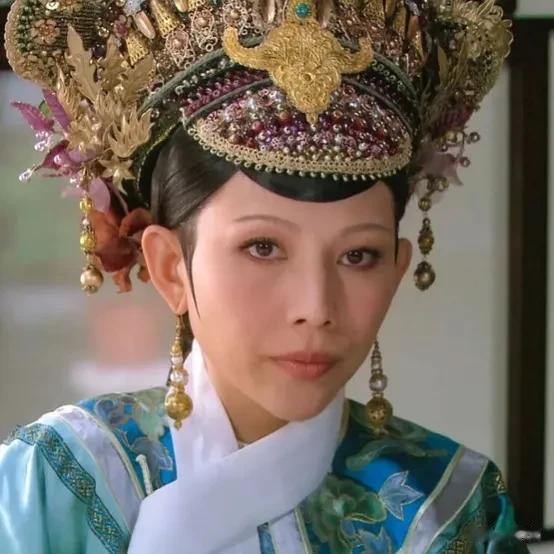 历史上真正的宜修：
一，孝敬宪皇后乌拉那拉氏，嫁给雍正帝胤禛的时候才十岁，胤禛十