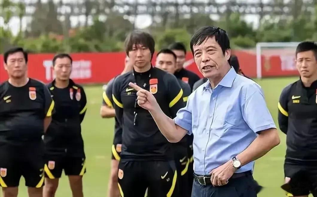 李铁的“无耻”反衬出足协的“无能”！足协被问责为时不远了！李铁案件定性后，体育总