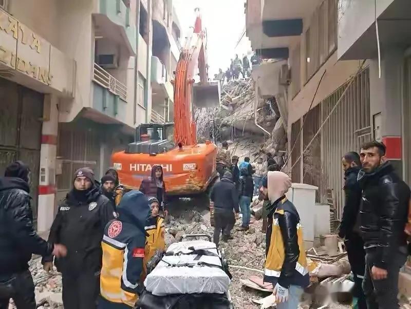 四个客观原因显示，此次土耳其地震破坏力堪比汶川地震！

首先是地震级别和余震强度