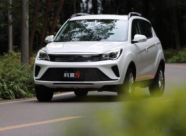 6万预算要买自动挡汽车，有什么可选择的吗？最好就是大品牌；高配置；低油耗的车型。