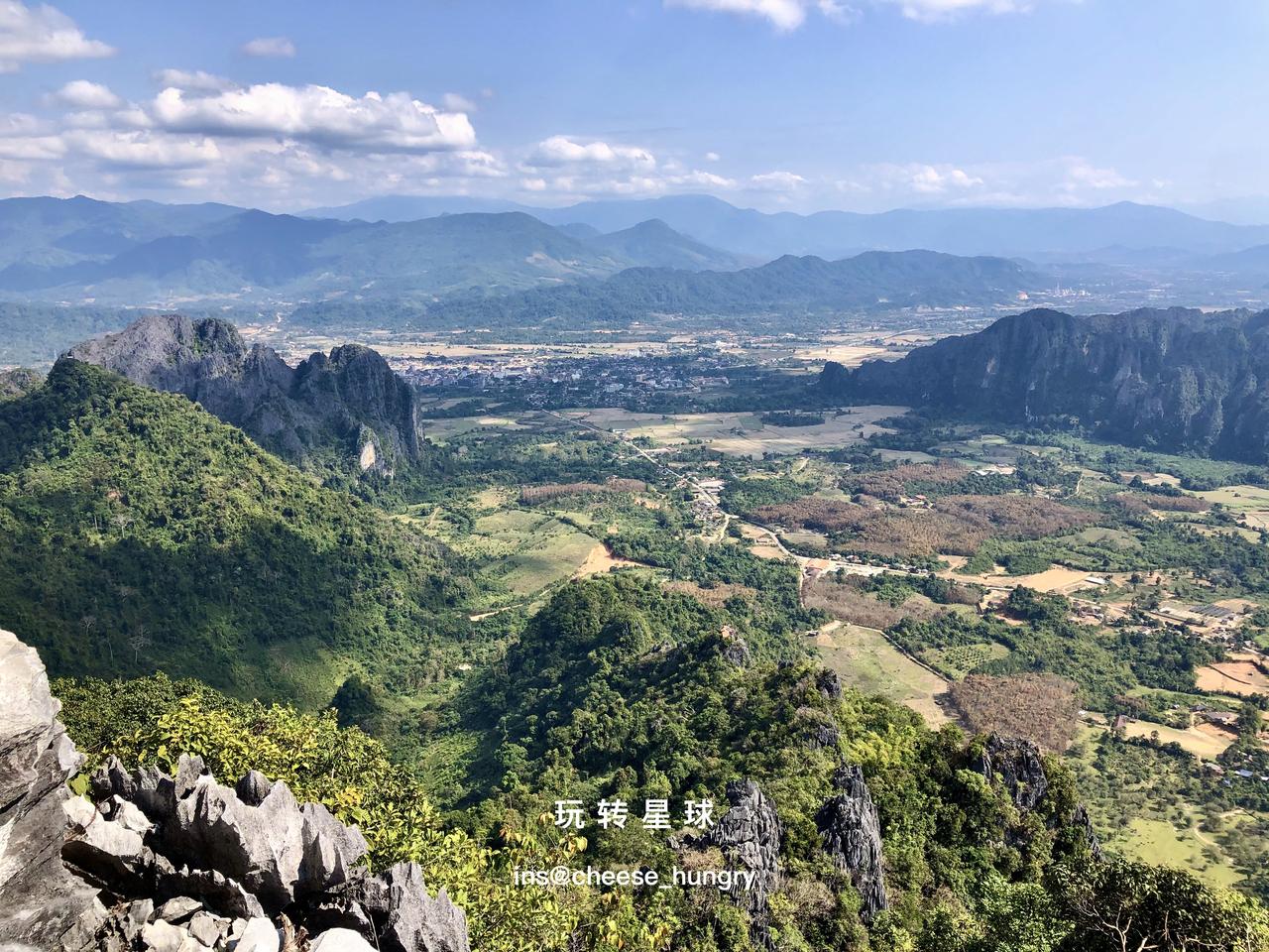 老挝万荣帕布阿山，海拔1028