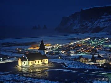 刘作虎发了一组暗光风景图，其中有一张 OPPO Find X6 Pro 拍摄，送