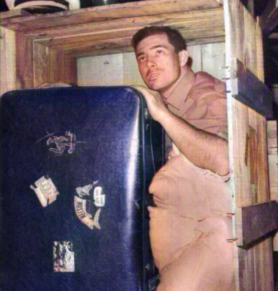 #历史那些事[超话]#“把自己寄回家！”1964年，一个在澳大利亚工作的人买不起