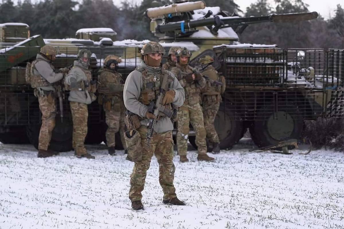 巴赫穆特巷战即将到来。

上周，格拉西莫夫指挥俄罗斯大军，全力以赴突破乌克兰防线