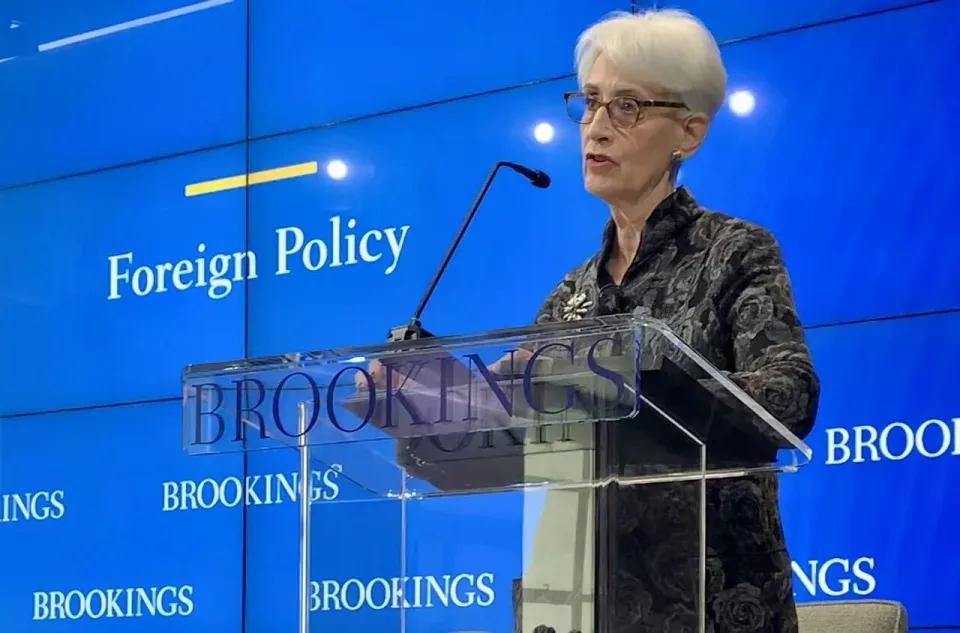 美副国务卿舍曼“警告”中国大陆，勿拿议员“访台”当借口对台动武。
据路透社报道，