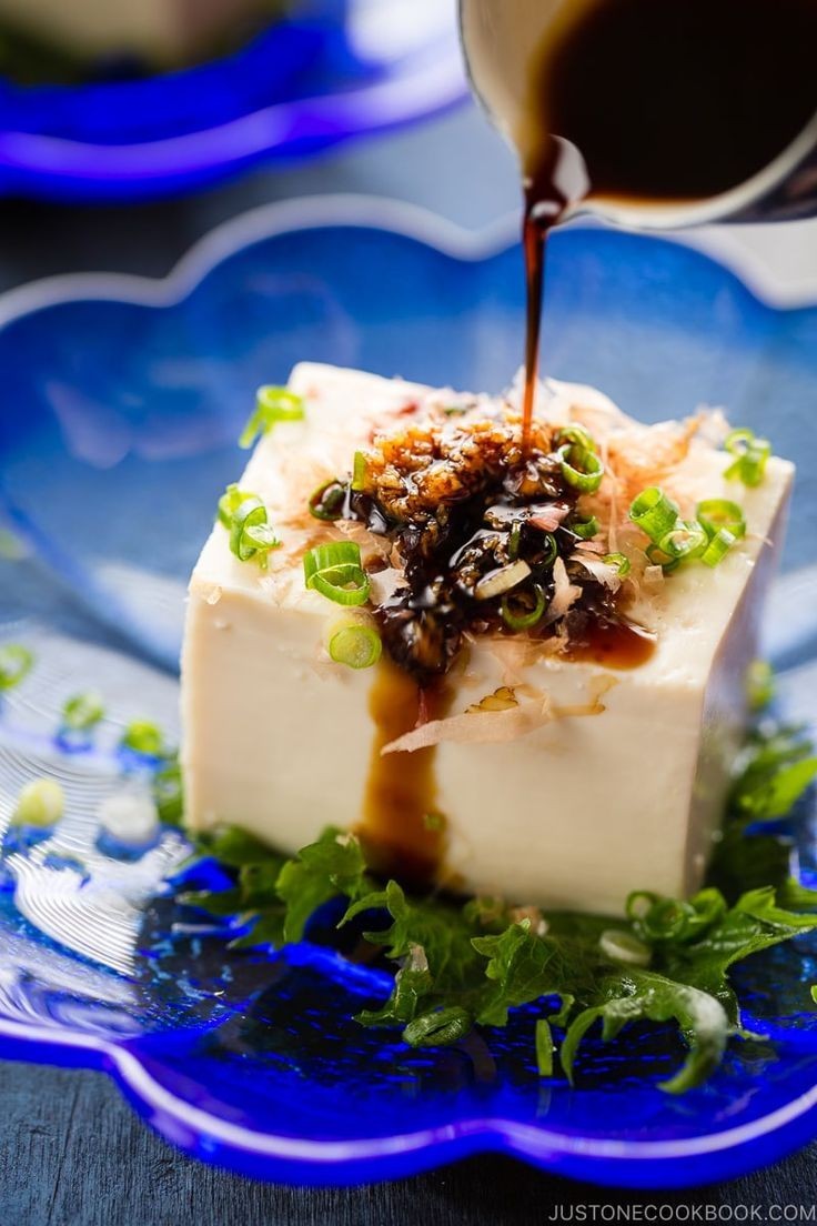 #国潮正当红##总要来次博物馆吧# 【古人的周末大餐：蒋侍郎豆腐】把豆腐切去两面