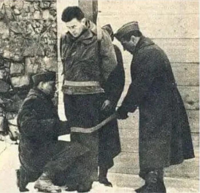 1943年，美国因为出现了比较多的逃兵，因此，制定了逃兵判刑，当时大约有2700