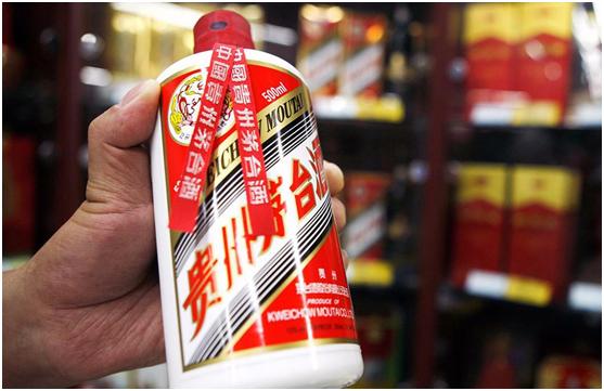 茅台酒那么贵，为啥不怕员工偷拿？问过才知道，原来酒厂早有防范
 
说起茅台，大家