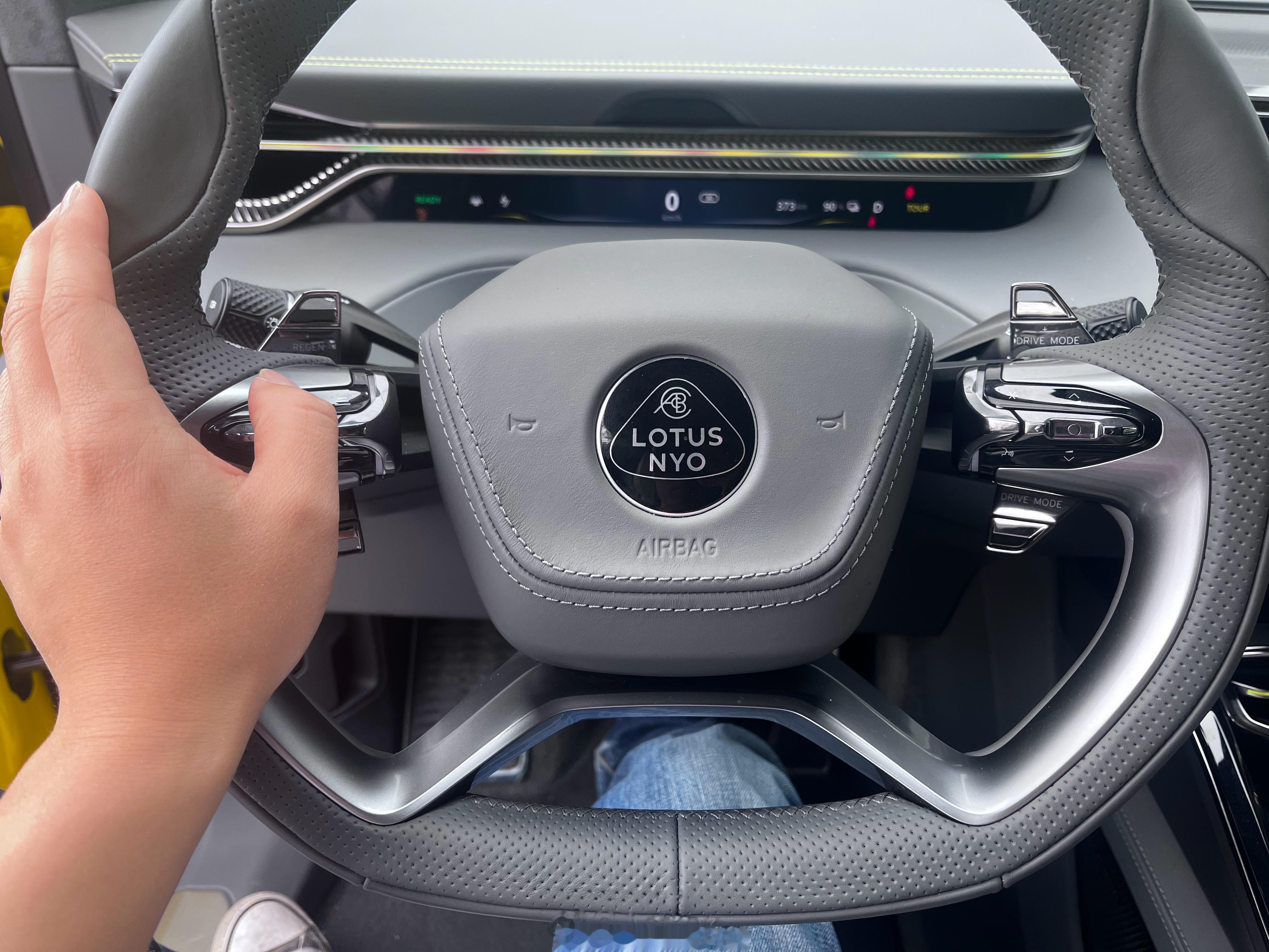 这还是那个路特斯吗，准备去赛道试试 ​​​