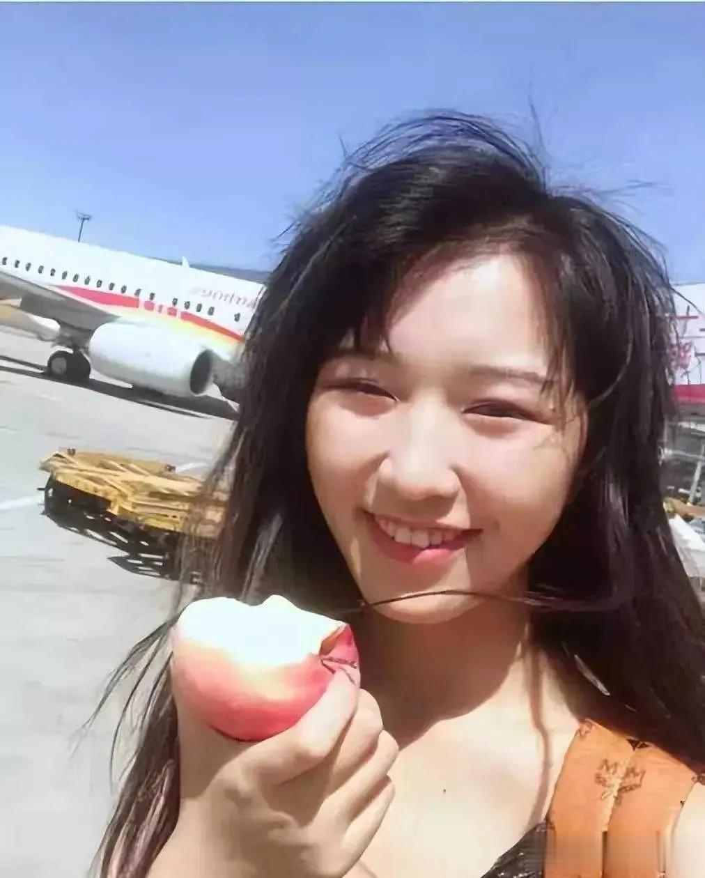 从‮明做‬星裸‮到替‬拍15部‮雅不‬视频‬被抓，网‮沈红‬樵是‮何如‬自毁‮程