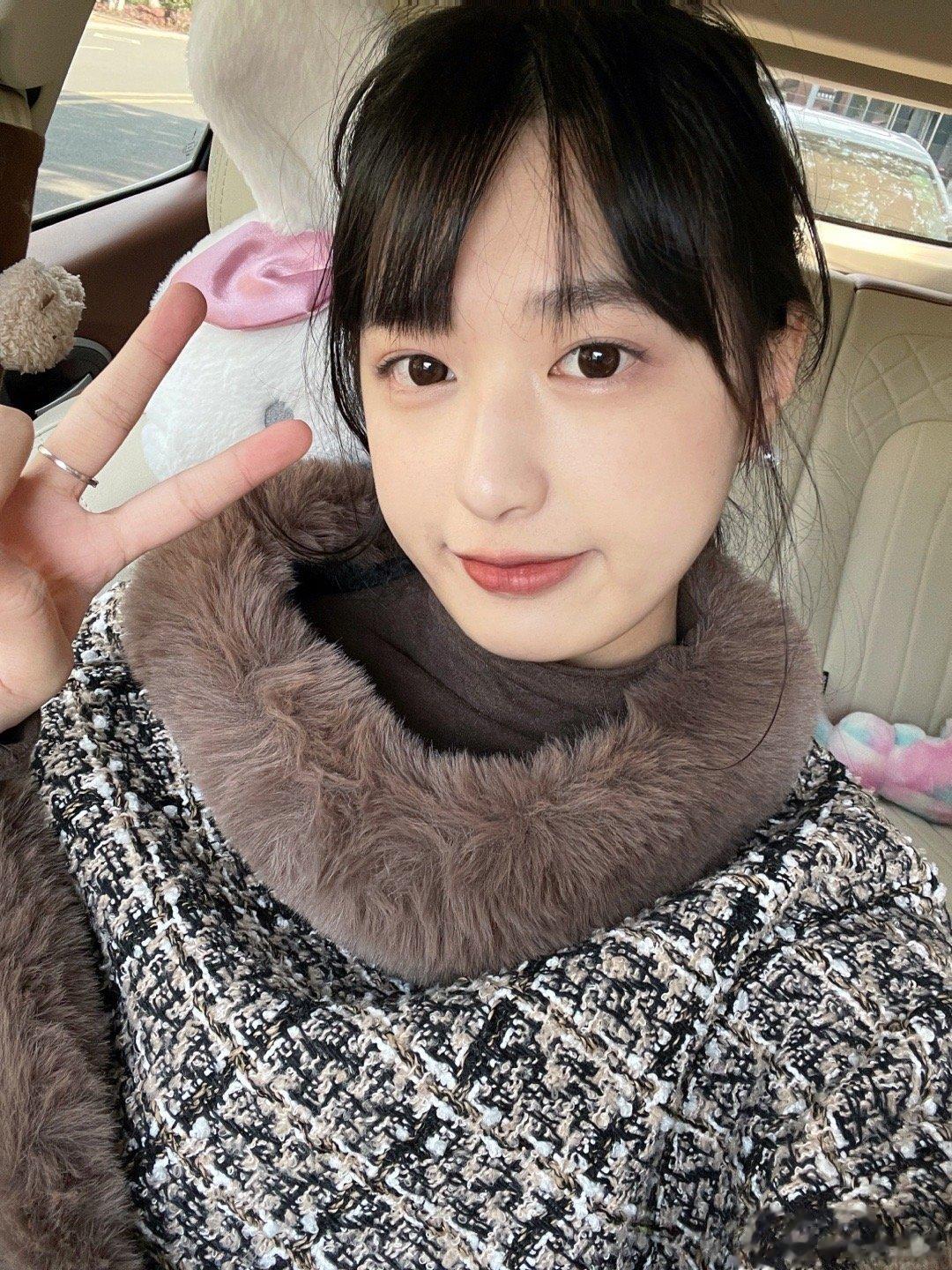 戴珍珠整个人一下子就温柔起来惹！！神奇 ​​​