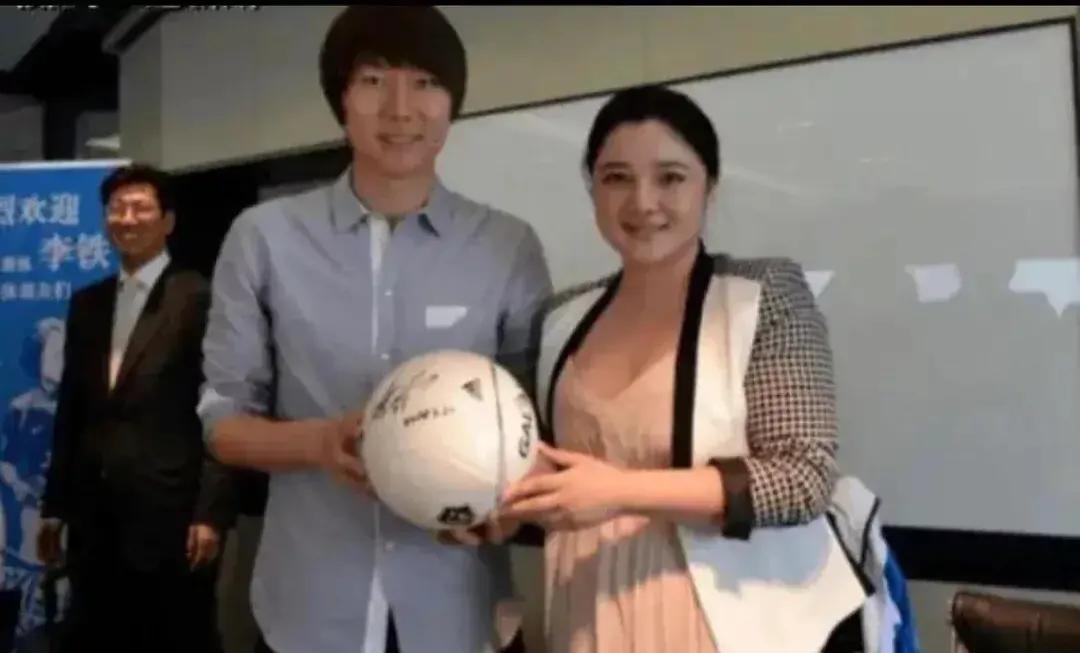 李先生进去了，李太太要求离婚，真是“大难临头各自飞”！不过，2.7亿的赃款，李太