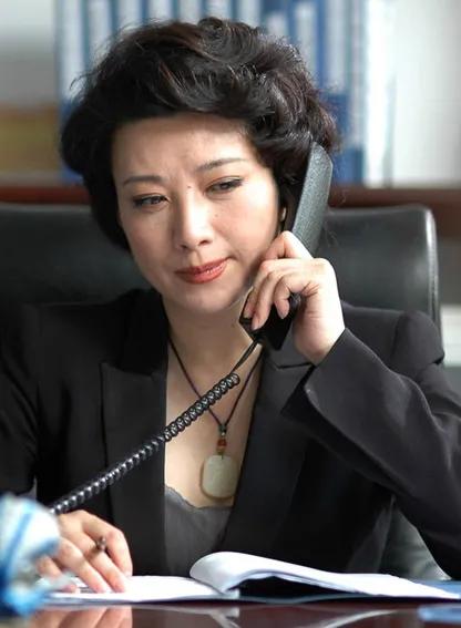 这个女演员虽然不是很火，但特别迷人，演技特别棒，我甚至都不知道她叫什么名字，专门