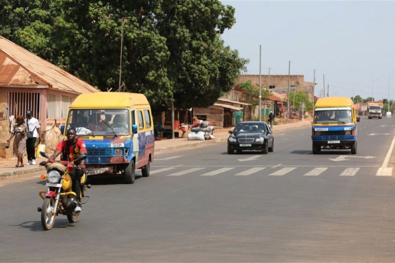 #4名中国公民在几内亚非法采金被捕#【有中国公民在几内亚非法采金被逮捕，使馆提醒